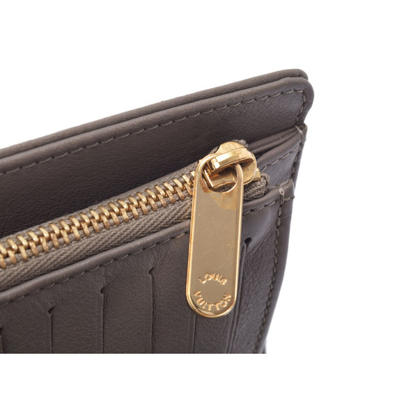 Louis Vuitton Mahina Portefeuille Wallet Amelia Taupe - Picture 7 of 12
